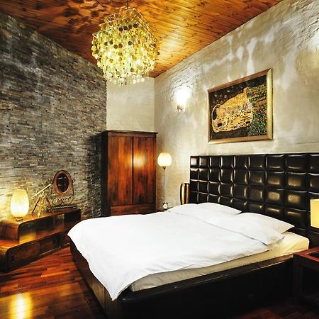 Apartamenty Chleb I Wino Thorn Exterior foto