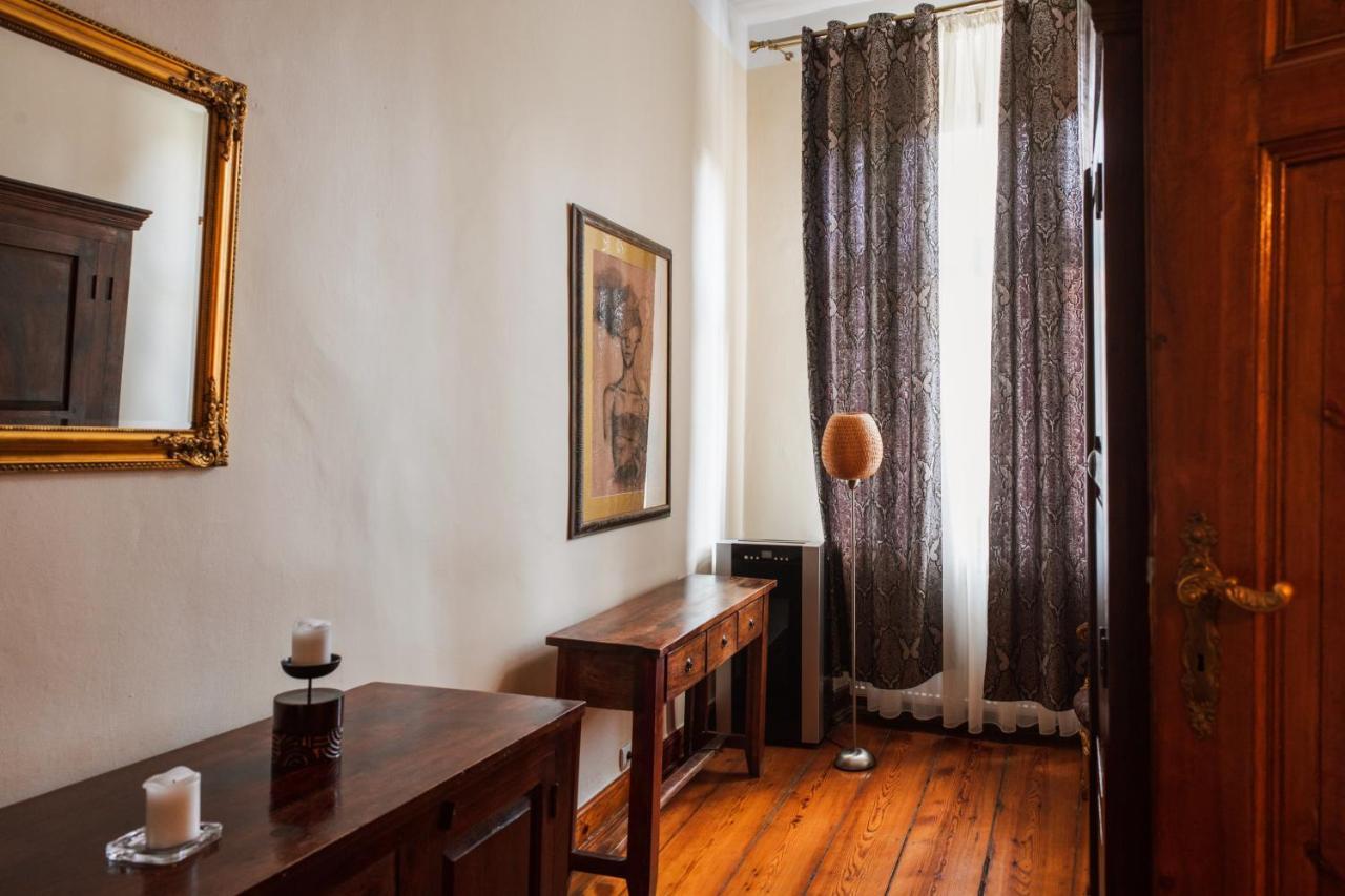 Apartamenty Chleb I Wino Thorn Exterior foto
