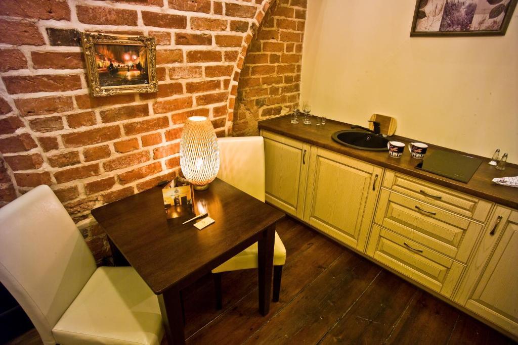 Apartamenty Chleb I Wino Thorn Zimmer foto