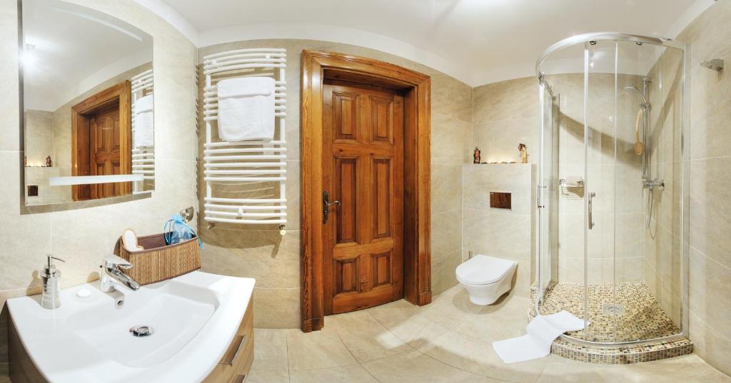 Apartamenty Chleb I Wino Thorn Exterior foto